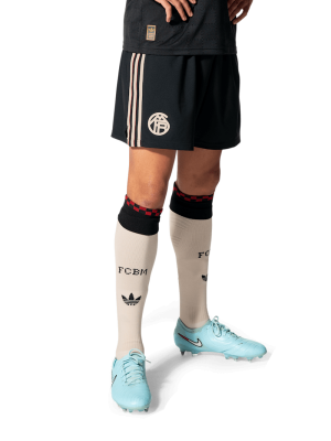 FC Bayern Authentic Short UCL 25-26 - Schwarz - Herren