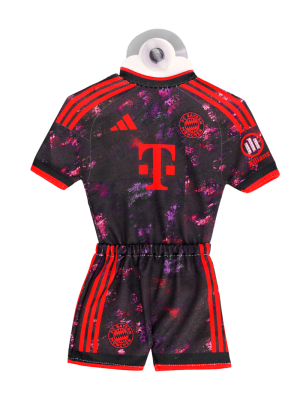 FC Bayern Auto Mini Kit UCL 2026-27 - Lila